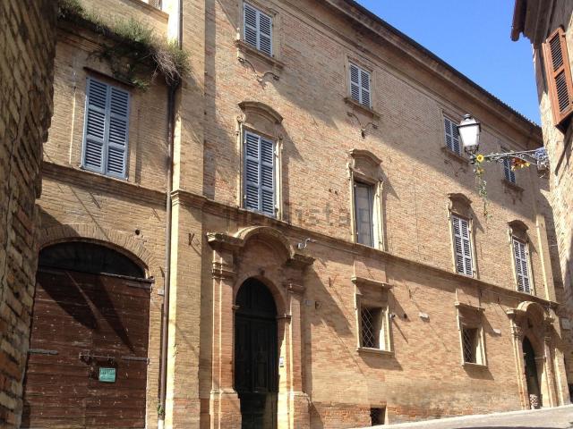 Appartamento in vendita di 120 m² in Via Roma, 30