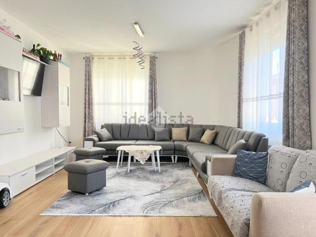 Appartamento in vendita di 120 m² in Via Roma, 31