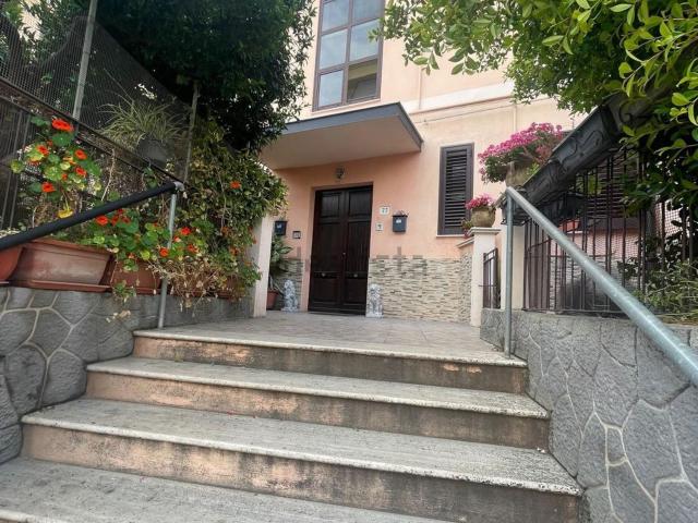 Appartamento in vendita di 120 m² in Via Roma Nuova