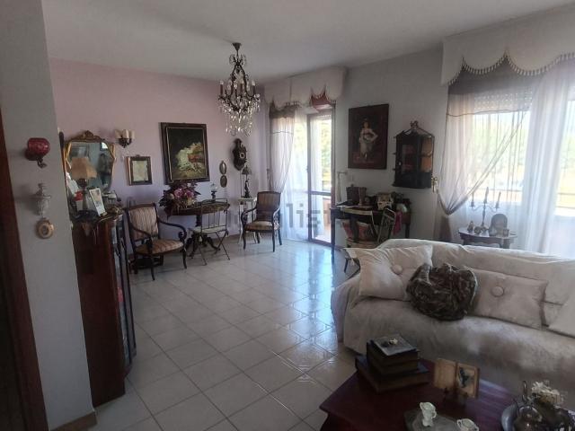 Appartamento in vendita di 120 m² in Via Rosa Luxemburg