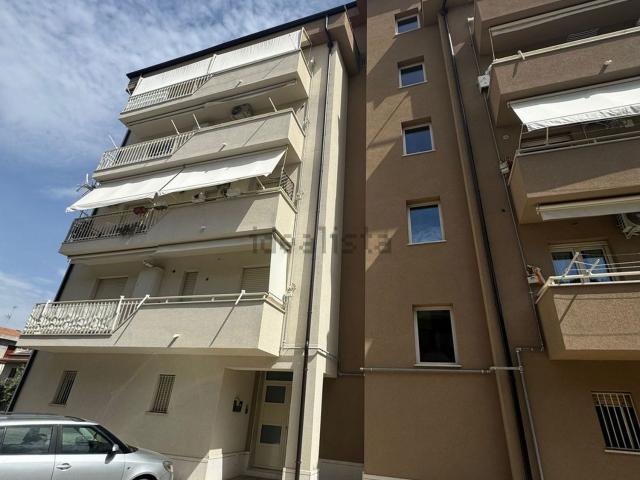 Appartamento in vendita di 120 m² in Via Rosario Nicoletti, 13