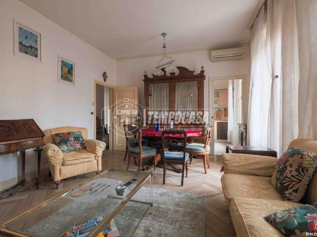Appartamento in vendita di 120 m² in Via Ravenna