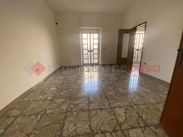 Appartamento in vendita di 120 m² in Via Raimondo Orsini, 3
