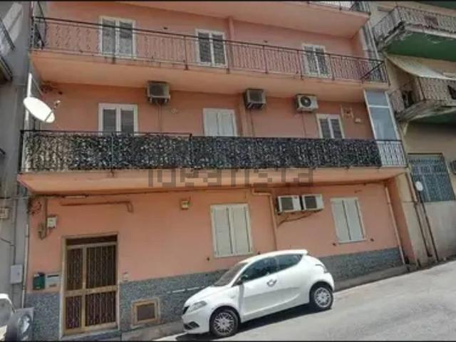 Appartamento in vendita di 120 m² in Via Reggio Campi