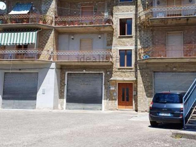 Appartamento in vendita di 120 m² in Via Regina Elena, 88