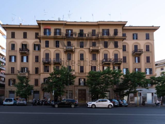 Appartamento in vendita di 120 m² in Via Taranto, 178