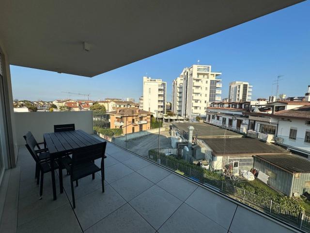 Appartamento in vendita di 120 m² in Via Tevere, 14