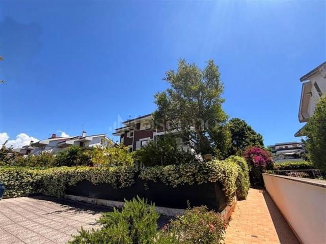 Appartamento in vendita di 120 m² in Via Tespi