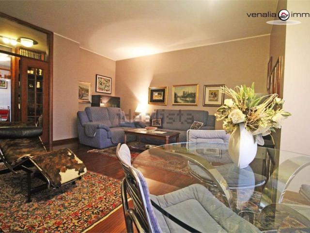 Appartamento in vendita di 120 m² in Via Trieste, 49