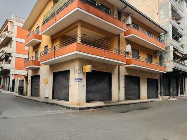 Appartamento in vendita di 120 m² in Via Trieste, 81