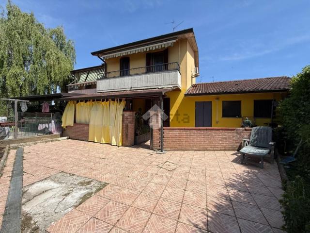 Appartamento in vendita di 120 m² in Via Umberto I, 49