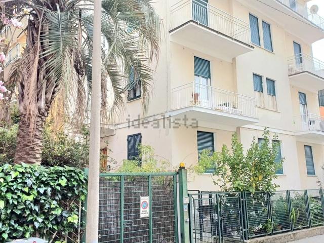 Appartamento in vendita di 120 m² in Via Urso de Segestro