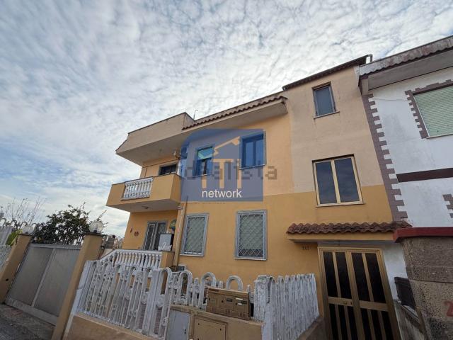 Appartamento in vendita di 120 m² in Via Valderòa