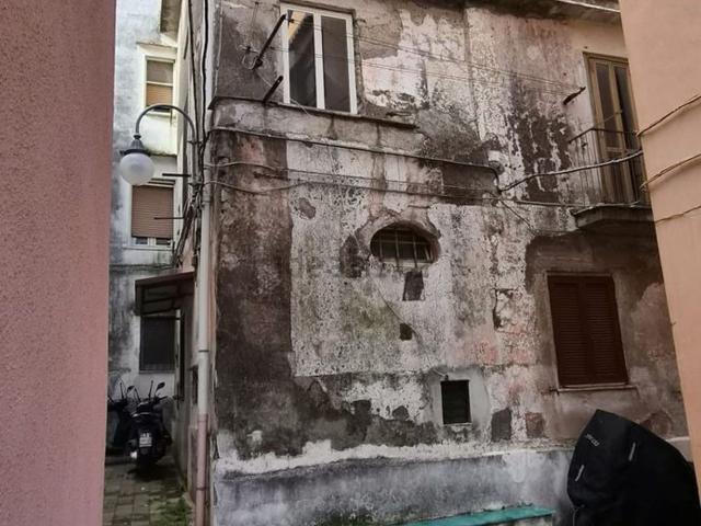 Appartamento in vendita di 120 m² in Via Vallone