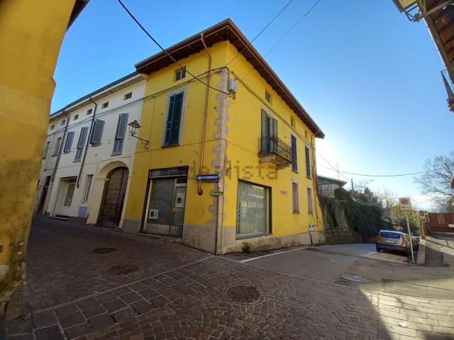 Appartamento in vendita di 120 m² in Via Verdi, 23