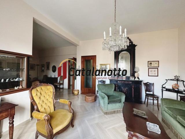 Appartamento in vendita di 120 m² in Via Vittorio Emanuele, 64