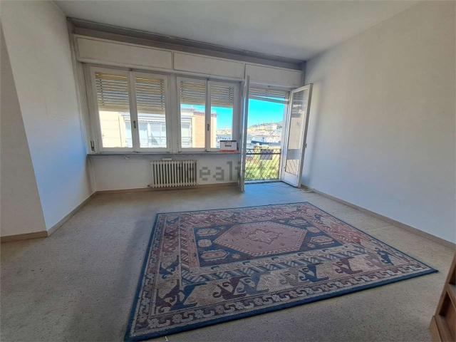 Appartamento in vendita di 120 m² in Via Vittorio Veneto