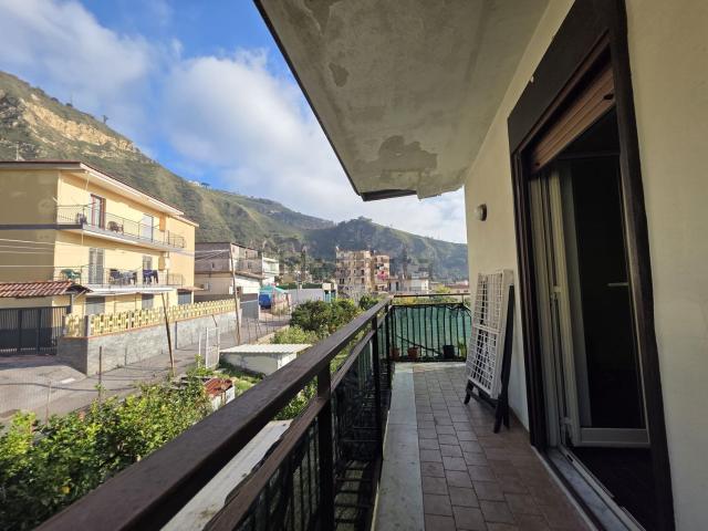 Appartamento in vendita di 120 m² in Via Vicinale Croce di Piperno, 140