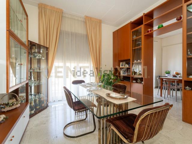 Appartamento in vendita di 120 m² in Via Vincenzo Giuffrida, 194