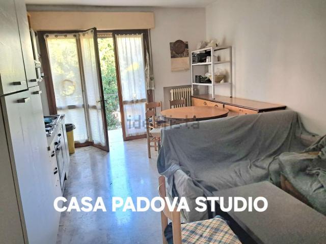 Appartamento in vendita di 120 m² in Via Vincenzo Pinali