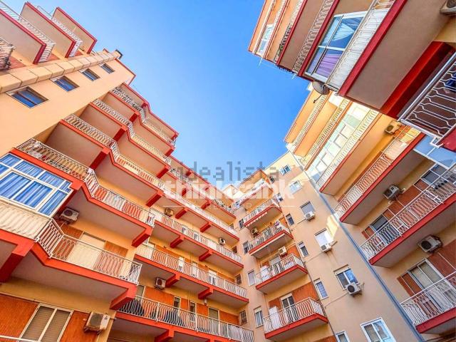 Appartamento in vendita di 120 m² in Viale Teocrito