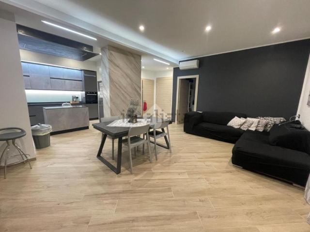 Appartamento in vendita di 120 m² in Viale Villini Rollino, 51