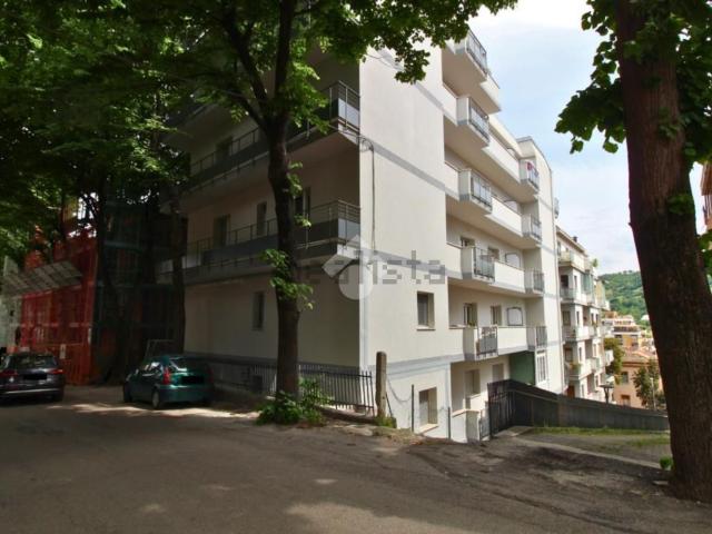 Appartamento in vendita di 120 m² in Viale Camillo Benso Cavour, 21