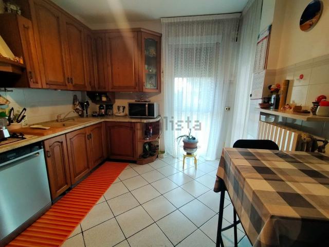 Appartamento in vendita di 120 m² in Viale Carlo Alberto dalla Chiesa, 59