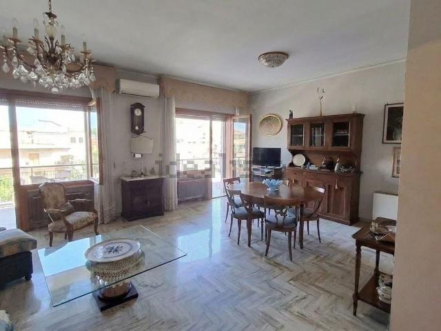 Appartamento in vendita di 120 m² in Viale Colli Aminei