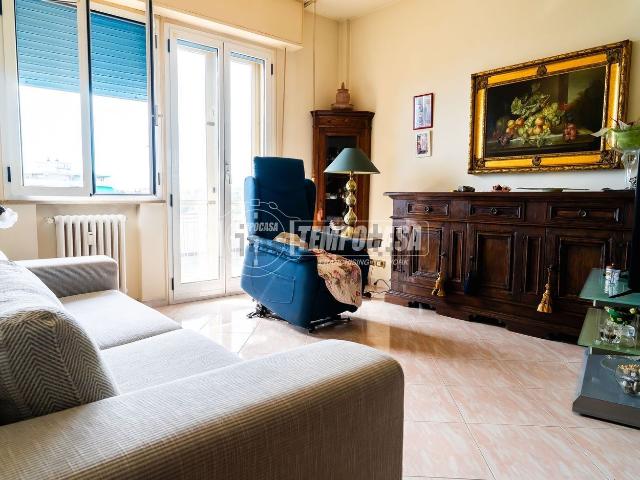 Appartamento in vendita di 120 m² in Viale Colombo