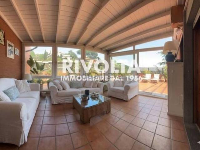 Appartamento in vendita di 120 m² in Viale Cortina d&apos Ampezzo