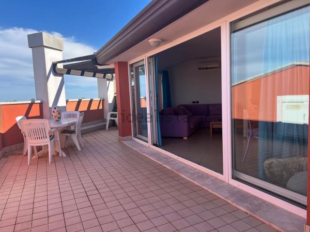 Appartamento in vendita di 120 m² in Viale degli Aironi, 1