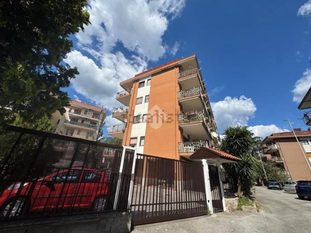 Appartamento in vendita di 120 m² in Viale dei Romani, 2