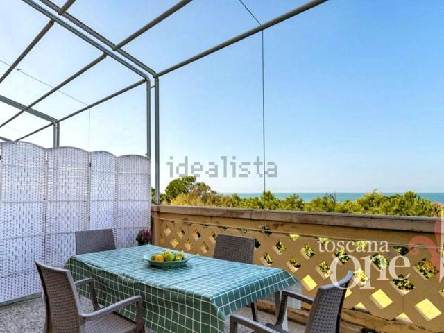 Appartamento in vendita di 120 m² in Viale del Tirreno, 70