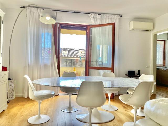 Appartamento in vendita di 120 m² in Viale della Cristallina, 3