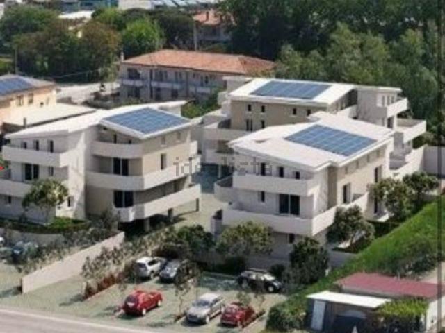 Appartamento in vendita di 120 m² in Viale della Stazione, 8