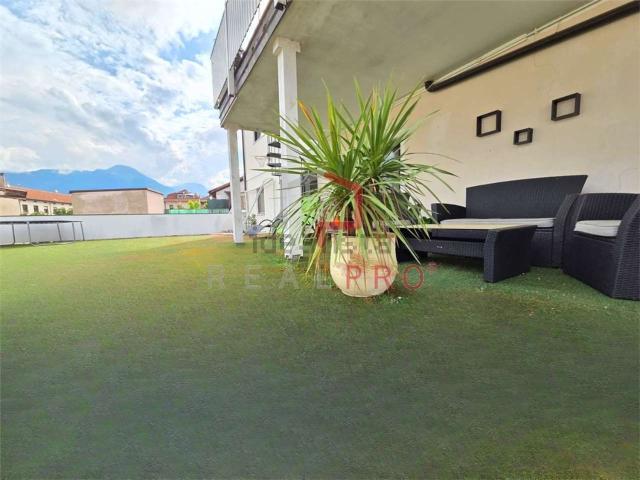 Appartamento in vendita di 120 m² in Viale Druso, 325