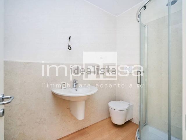 Appartamento in vendita di 120 m² in Viale Fratelli Cairoli, 100