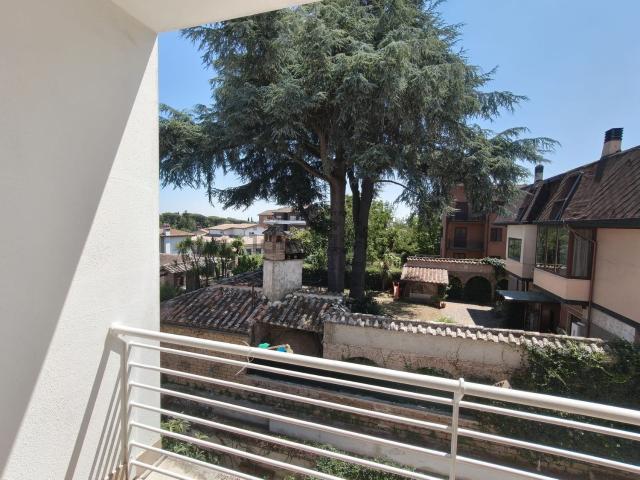 Appartamento in vendita di 120 m² in Viale G. Marconi, 28
