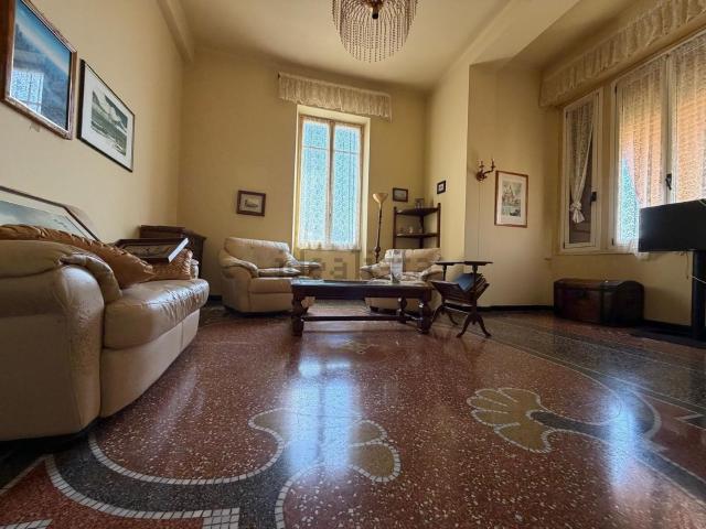 Appartamento in vendita di 120 m² in Viale Giacomo Matteotti, 46