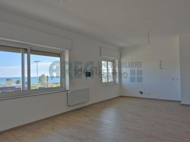 Appartamento in vendita di 120 m² in Viale Giacomo Matteotti, 56