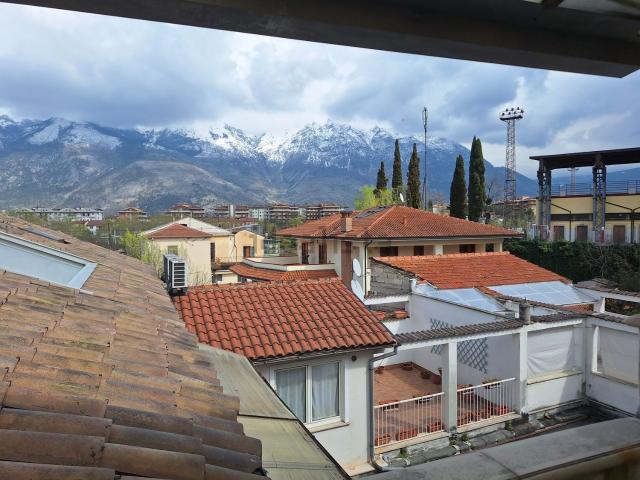 Appartamento in vendita di 120 m² in Viale Giacomo Matteotti