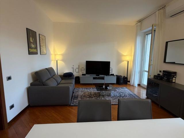 Appartamento in vendita di 120 m² in Viale Giuseppe Mazzini