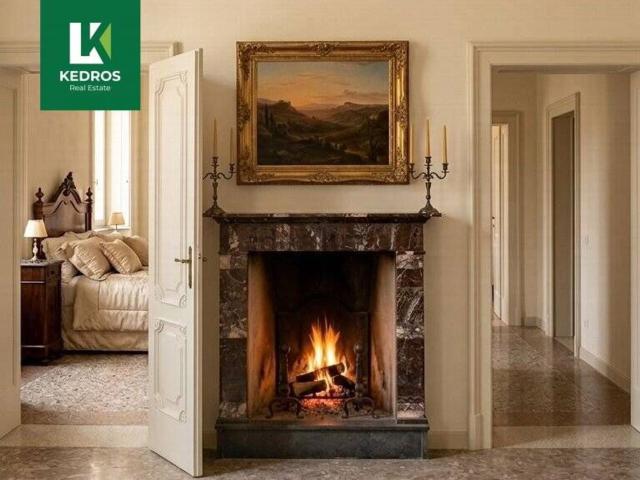 Appartamento in vendita di 120 m² in Viale Luigi Borri, 176