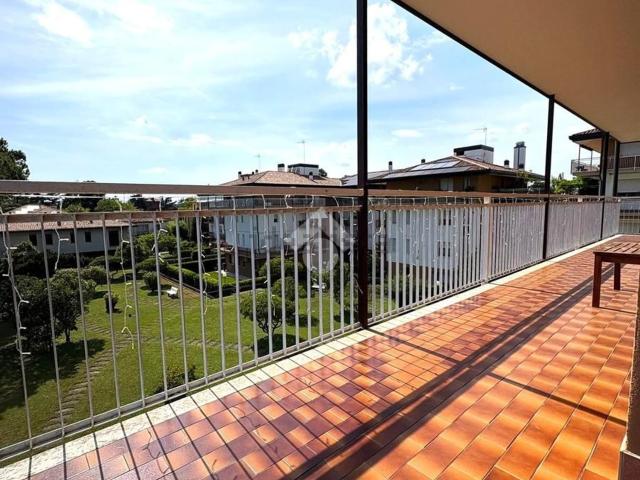 Appartamento in vendita di 120 m² in Viale Luigi Luzzatti, 11