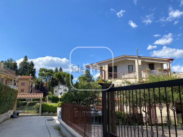 Appartamento in vendita di 120 m² in Viale Paolo VI