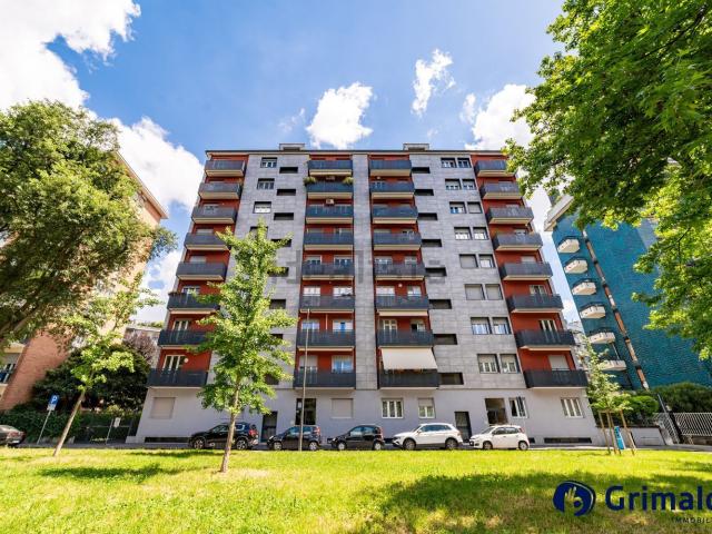 Appartamento in vendita di 120 m² in Viale San Gimignano, 16