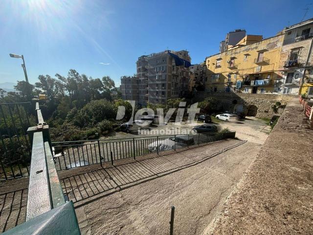 Appartamento in vendita di 120 m² in Vico Molo alle Due Porte