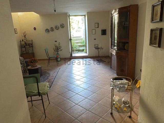 Appartamento in vendita di 120 m² in Vico Portella