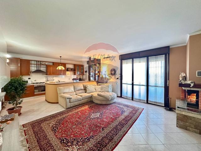 Appartamento in vendita di 120 m² in Vicolo Trieste, 25